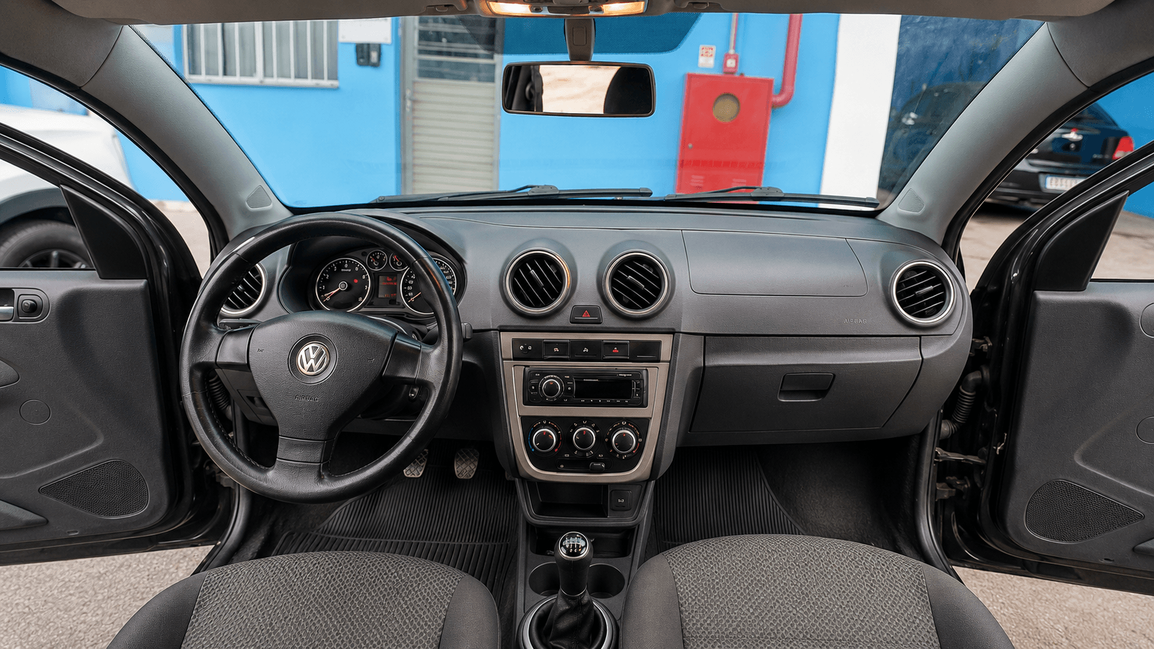 VW VOYAGE 1.6 TREND 2011